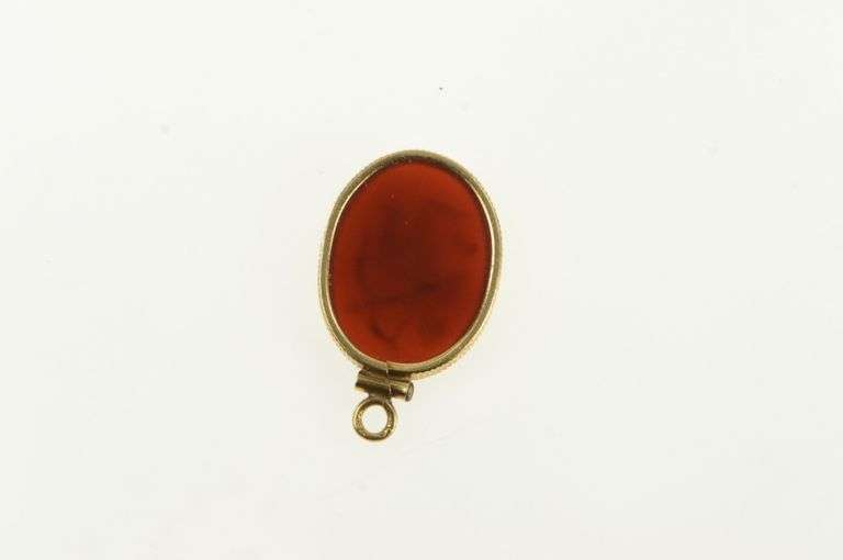 14K Yellow Gold Carved Carnelian Carved Archer Oval Pendant
