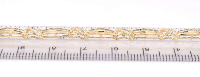 Elegant Yellow Gold XO Link Diamond Bracelet