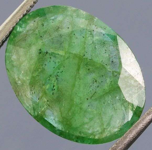 Flat cut! 4.41ct unheated Zambian Emerald