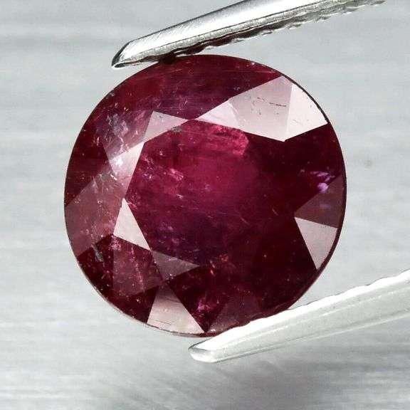Dazzling 2.35ct violet red Rubellite Tourmaline