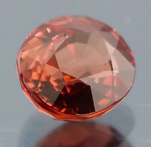 Rare high end 2.10ct rose pink Malaya Garnet solitaire