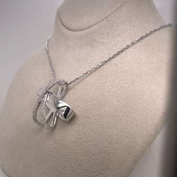 14K WHITE GOLD CHARM NECKLACE WITH DIAMONDS