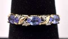 Splendid Purple Iolite Gem Ring In Yellow Gold