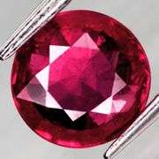 Stunning pinkish red 1.60ct Ruby solitaire