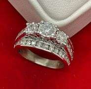 CERTIFIED BRAND NEW 14K WHITE GOLD AND DIAMOND RING