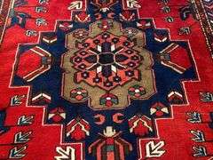 Stunning Persian  Rug 5'.3"X7'.1"