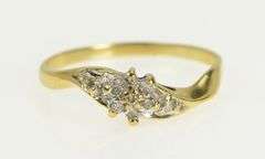 10K Yellow Gold Flower Diamond Round Cluster Vintage Ring