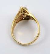 Lovely Geometric Ring with Diamonds