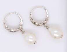 John Hardy Fresh Water Pearl Dangle Earrings
