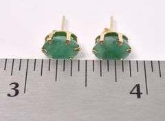 Pretty Emerald Stud Earrings In 14K Yellow Gold