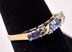 Splendid Purple Iolite Gem Ring In Yellow Gold