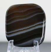 Amazingly well defined 41.95ct striped Agate