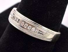 Grand Approx. 0.24CTW Diamond Band In White Gold