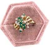 14K YELLOW GOLD VINTAGE RING WITH DIAMONDS AND EMERALDS