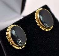 Exquisite Black Onyx Earring In 14K Yellow Gold