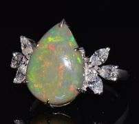 AMAZING 18KT GOLD, AUSTRALIAN OPAL, & DIAMOND COCKTAIL RING!