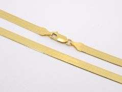 Reflective 18k Italian Made Herringbone Necklace