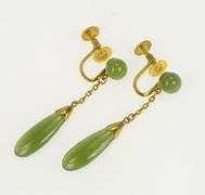 14K Yellow Gold 1960's Nephrite Tear Drop Dangle Screw Back Earrings