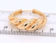 Beauitful 18kt Yellow Gold Twisted Hoop Earrings
