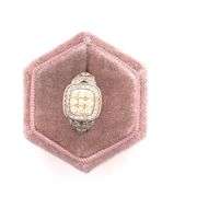 10K YELLOW GOLD RING WITH DIAMONDS