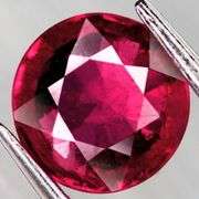 Stunning pinkish red 1.60ct Ruby solitaire