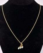 Striking Opal Pendant Necklace In 14K Yellow Gold