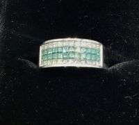 FANCY 18K WHITE GOLD BLUE AND WHITE PRINCESS CUT DIAMOND RING
