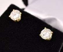 Gorgeous Approx. 1.00 CTW Diamond Stud Earrings In 14K Yellow Gold
