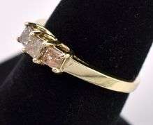 Glittering Approx. 0.24CTW Diamond Ring In Yellow Gold