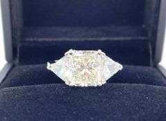 STUNNING!! 6+ Carat Diamond Ring in 18KT White Gold
