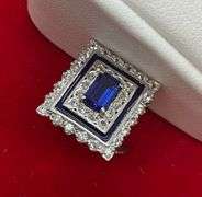 LADIES 18K WHITE GOLD RING WITH BLUE AND WHITE SAPPHIRES