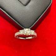 CERTIFIED BRAND NEW LADIES 14K WHITE GOLD AND DIAMOND RING
