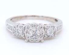 Dazzling White Gold 1ctw Diamond Cluster Engagement Ring