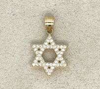 14K YELLOW GOLD SPARKLING STAR PENDANT NECKLACE