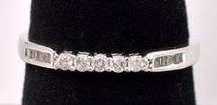 Gorgeous Approx. 0.11CTW Diamond Ring In White Gold
