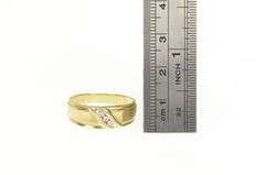 14K Yellow Gold Men's Classic Diamond Wedding Band Ring