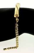 Fashionable 14kt gold Cuban link bracelet