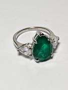 Gorgeous 5 Ct Lab Emerald Ring