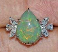 AMAZING 18KT GOLD, AUSTRALIAN OPAL, & DIAMOND COCKTAIL RING!