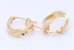 Small Yellow Gold Twisted Earrings