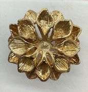 LADIES 14K YELLOW GOLD FLOWER RING