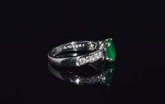 Beautiful 18kt Solid White Gold, Emerald, & Diamond Ring