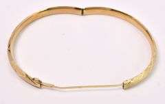 Divine 14K Yellow Gold Hinged Bracelet