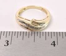 Darling Diamond Ring In Yellow Gold