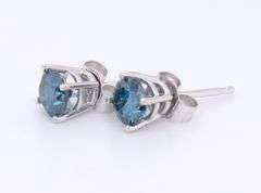 Stunning White Gold approximate 0.75ctw IR Teal Diamond Stud Earrings