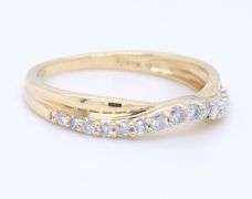 Gorgeous Yellow Gold Diamond Curved Band