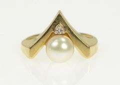 14K Yellow Gold Pearl Diamond Accent Vintage Chevron Ring