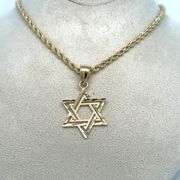 14K YELLOW GOLD DAVID STAR WITH CHAIN