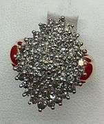 CERTIFIED 14K GOLD AND DIAMOND CLUSTER RING. 2.50 CARATS