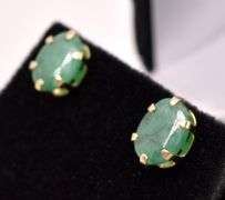 Pretty Emerald Stud Earrings In 14K Yellow Gold